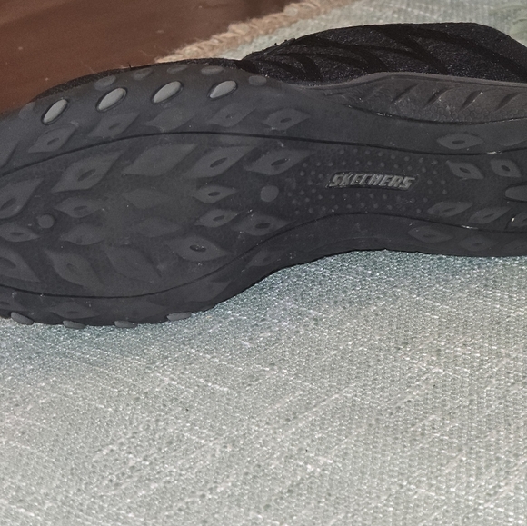 Skechers, Black Size 10 - Picture 4 of 5